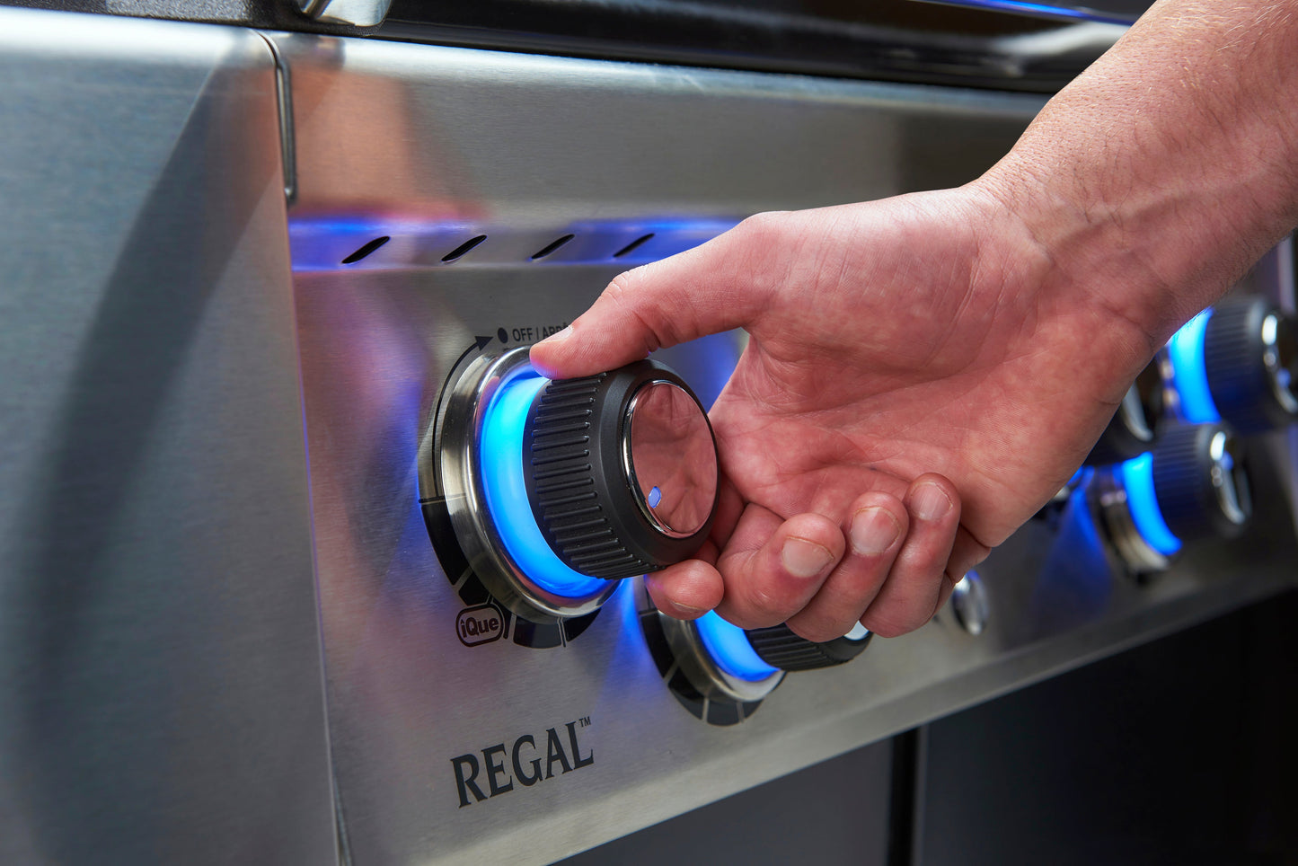 Regal™ Q 690 IR